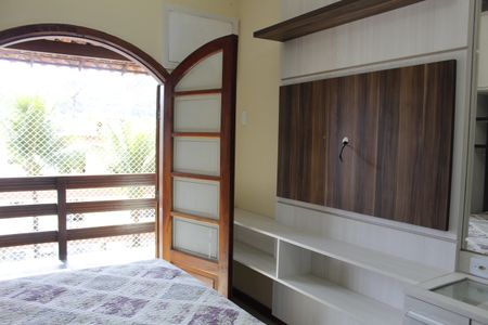 Casa de condomínio à venda com 303m², 5 quartos e 2 vagasQuarto 1