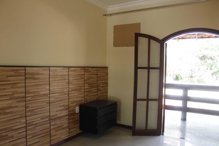 Casa de condomínio à venda com 303m², 5 quartos e 2 vagasSuíte 1