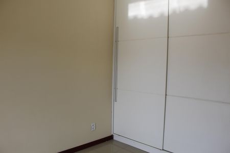 Casa de condomínio à venda com 303m², 5 quartos e 2 vagasQuarto 2