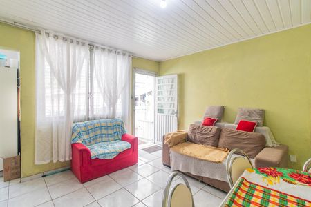 Casa à venda com 360m², 4 quartos e 3 vagas Casa à venda com 360m², 4 quartos e 3 vagasSala