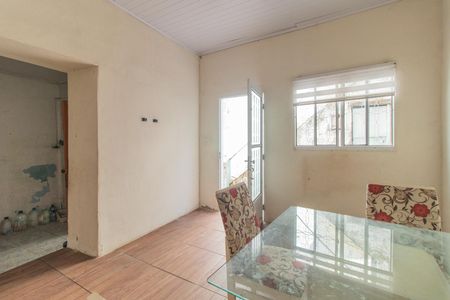Casa à venda com 360m², 4 quartos e 3 vagas Casa à venda com 360m², 4 quartos e 3 vagasSala - Casa 2