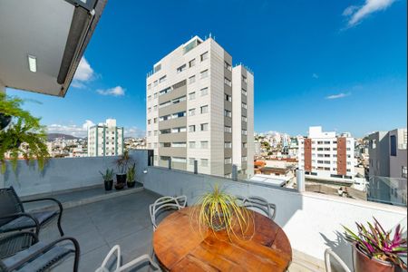 Apartamento à venda com 157m², 3 quartos e 2 vagas Apartamento à venda com 157m², 3 quartos e 2 vagasVaranda