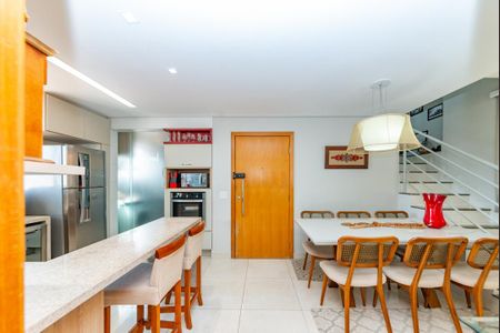 Apartamento à venda com 157m², 3 quartos e 2 vagas Apartamento à venda com 157m², 3 quartos e 2 vagasSala