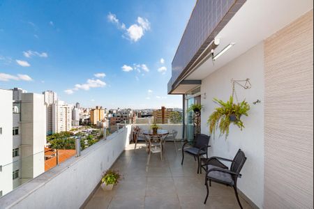 Apartamento à venda com 157m², 3 quartos e 2 vagas Apartamento à venda com 157m², 3 quartos e 2 vagasVaranda