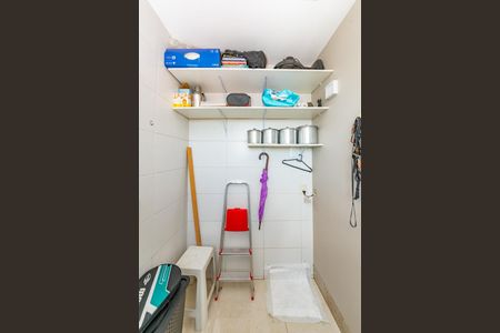 Apartamento à venda com 157m², 3 quartos e 2 vagas Apartamento à venda com 157m², 3 quartos e 2 vagasÁrea de Serviço