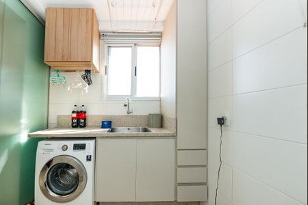 Apartamento à venda com 157m², 3 quartos e 2 vagas Apartamento à venda com 157m², 3 quartos e 2 vagasÁrea de Serviço