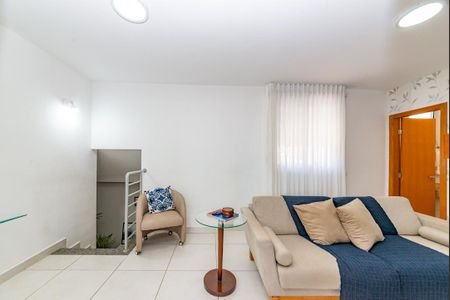 Apartamento à venda com 157m², 3 quartos e 2 vagas Apartamento à venda com 157m², 3 quartos e 2 vagasSala 2