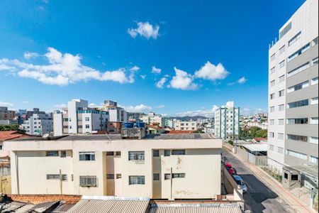 Apartamento à venda com 157m², 3 quartos e 2 vagas Apartamento à venda com 157m², 3 quartos e 2 vagasVaranda - Vista
