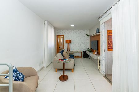 Apartamento à venda com 157m², 3 quartos e 2 vagas Apartamento à venda com 157m², 3 quartos e 2 vagasSala 2