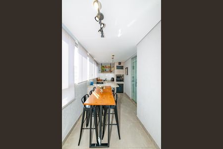 Apartamento à venda com 157m², 3 quartos e 2 vagas Apartamento à venda com 157m², 3 quartos e 2 vagasVaranda gourmet