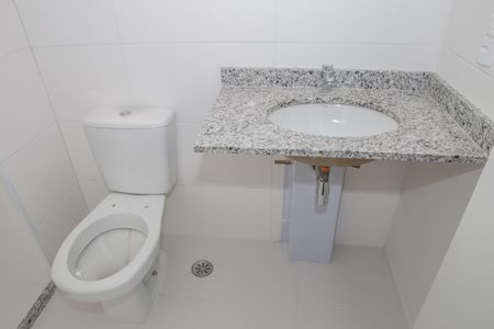 Apartamento à venda com 54m², 2 quartos e 1 vaga Apartamento à venda com 54m², 2 quartos e 1 vagaBanheiro Social