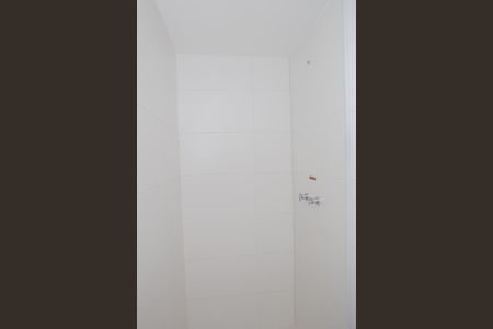 Apartamento à venda com 54m², 2 quartos e 1 vaga Apartamento à venda com 54m², 2 quartos e 1 vagaBanheiro Social