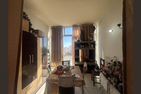 Primeiro quarto transformado em sala de apartamento à venda com 2 quartos, 55m² em Santo Agostinho, Belo Horizonte