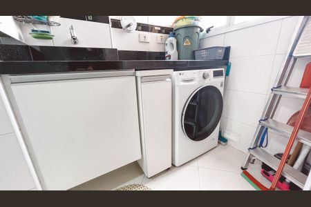 Apartamento à venda com 96m², 2 quartos e 2 vagasÁrea de Serviço