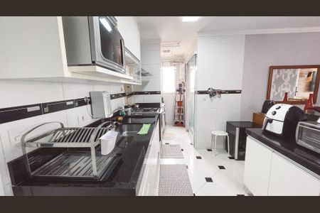 Apartamento à venda com 96m², 2 quartos e 2 vagasCozinha