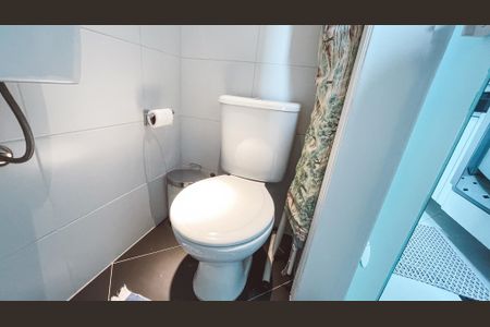 Apartamento à venda com 96m², 2 quartos e 2 vagasBanheiro de serviço