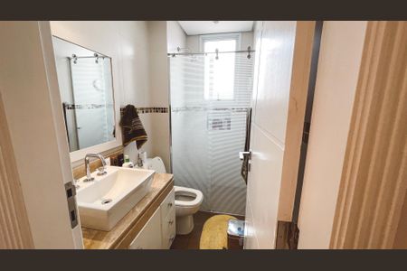 Apartamento à venda com 96m², 2 quartos e 2 vagasBanheiro da Suíte 2