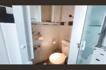 Apartamento à venda com 96m², 2 quartos e 2 vagasBanheiro de serviço
