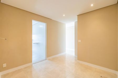 Sala de apartamento para alugar com 1 quarto, 43m² em Empresarial 18 do Forte, Barueri