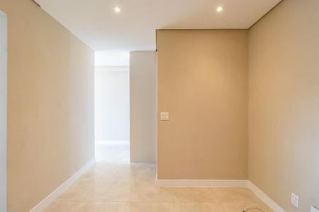 Sala de apartamento para alugar com 1 quarto, 43m² em Empresarial 18 do Forte, Barueri