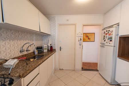 Apartamento à venda com 80m², 2 quartos e sem vaga Apartamento à venda com 80m², 2 quartos e sem vagaCozinha