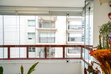 Apartamento à venda com 95m², 3 quartos e 2 vagasVista do quarto 02