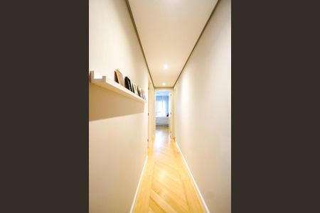 Apartamento à venda com 95m², 3 quartos e 2 vagasCorredor dos quartos