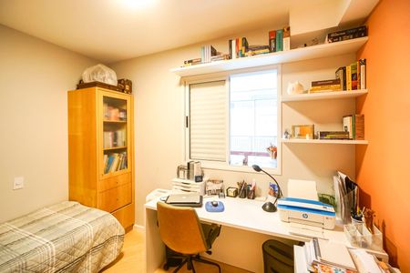 Apartamento à venda com 95m², 3 quartos e 2 vagasQuarto 02