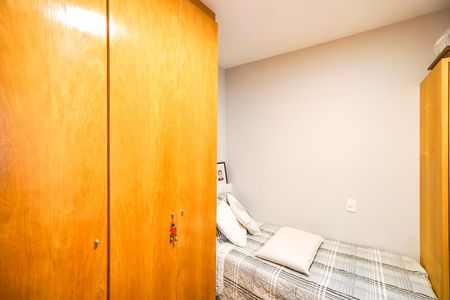Apartamento à venda com 95m², 3 quartos e 2 vagasQuarto 02