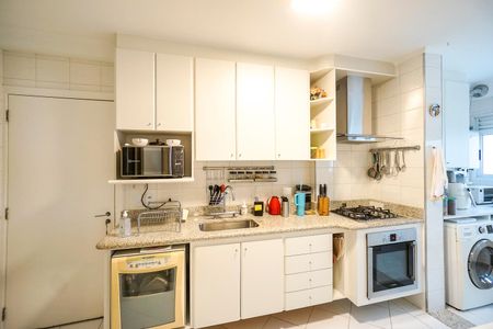 Apartamento à venda com 95m², 3 quartos e 2 vagasCozinha