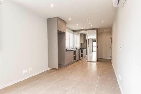 Apartamento à venda com 46m², 1 quarto e 1 vagaFoto 05