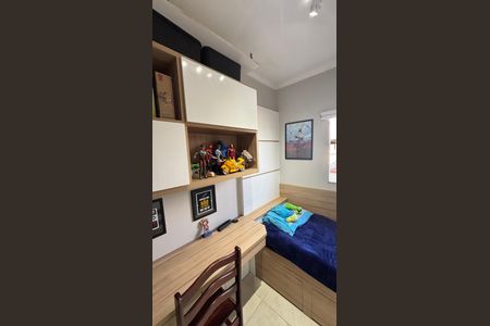 Casa à venda com 200m², 4 quartos e 3 vagas Casa à venda com 200m², 4 quartos e 3 vagasQuarto 2