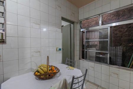 Casa à venda com 170m², 3 quartos e 2 vagas Casa à venda com 170m², 3 quartos e 2 vagasCozinha 1