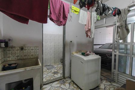 Casa à venda com 170m², 3 quartos e 2 vagas Casa à venda com 170m², 3 quartos e 2 vagasÁrea de Serviço 2