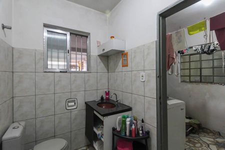 Casa à venda com 170m², 3 quartos e 2 vagas Casa à venda com 170m², 3 quartos e 2 vagasBanheiro 2