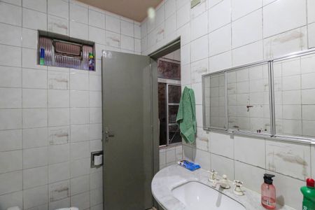 Casa à venda com 170m², 3 quartos e 2 vagas Casa à venda com 170m², 3 quartos e 2 vagasBanheiro 1