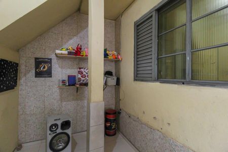 Casa à venda com 170m², 3 quartos e 2 vagas Casa à venda com 170m², 3 quartos e 2 vagasQuarto 5