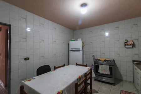 Casa à venda com 170m², 3 quartos e 2 vagas Casa à venda com 170m², 3 quartos e 2 vagasCozinha 1