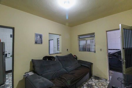 Casa à venda com 170m², 3 quartos e 2 vagas Casa à venda com 170m², 3 quartos e 2 vagasSala 2