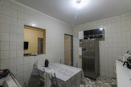 Casa à venda com 170m², 3 quartos e 2 vagas Casa à venda com 170m², 3 quartos e 2 vagasCozinha 2