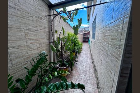 Casa para alugar com 262m², 3 quartos e 2 vagasCorredor