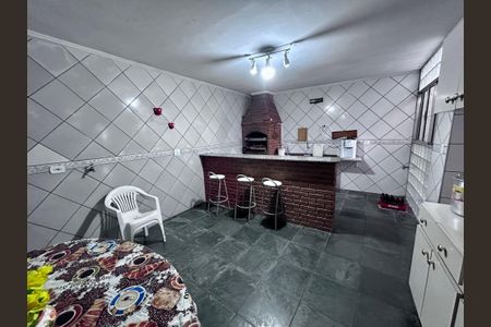 Casa para alugar com 262m², 3 quartos e 2 vagasÁrea comum - Churrasqueira