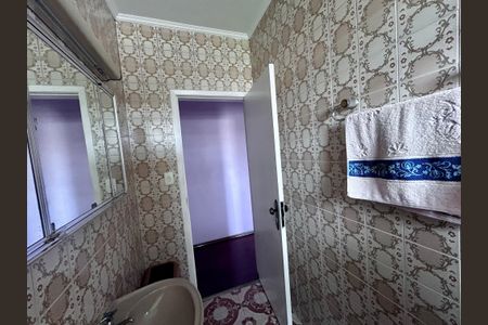 Casa para alugar com 262m², 3 quartos e 2 vagasBanheiro Social