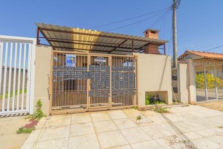 Fachada de casa à venda com 2 quartos, 55m² em Rio Branco, Canoas