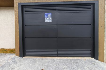 Casa à venda com 126m², 3 quartos e 4 vagas Casa à venda com 126m², 3 quartos e 4 vagasPLACA INSTALADA NA FACHADA