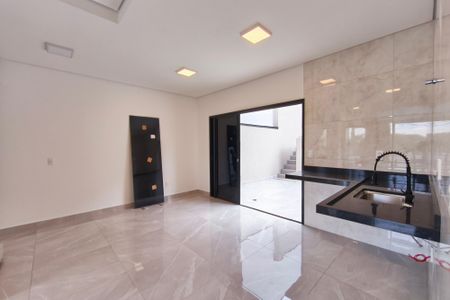 Casa à venda com 126m², 3 quartos e 4 vagas Casa à venda com 126m², 3 quartos e 4 vagasCozinha