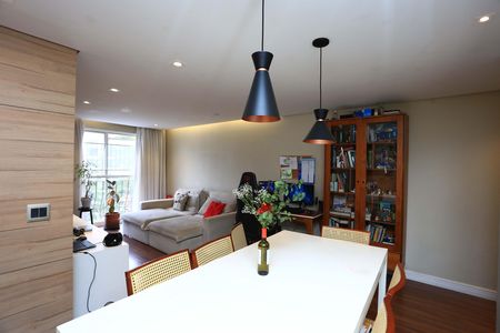 Apartamento à venda com 78m², 3 quartos e 1 vaga Apartamento à venda com 78m², 3 quartos e 1 vagaSala