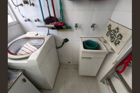 Apartamento à venda com 106m², 2 quartos e 1 vaga Apartamento à venda com 106m², 2 quartos e 1 vagaÁrea de Serviço