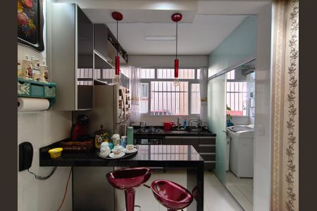 Apartamento à venda com 106m², 2 quartos e 1 vaga Apartamento à venda com 106m², 2 quartos e 1 vagaCozinha