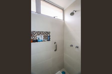 Apartamento à venda com 119m², 3 quartos e 2 vagas Apartamento à venda com 119m², 3 quartos e 2 vagasBanheiro da Suíte